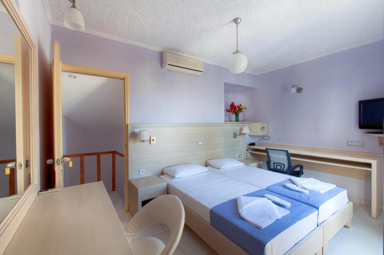 Giorgi'S Blue Apartments Kalathas Chambre photo